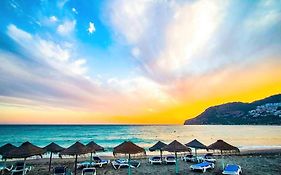Rosalia Playa San Cristobal Wifi Netflix