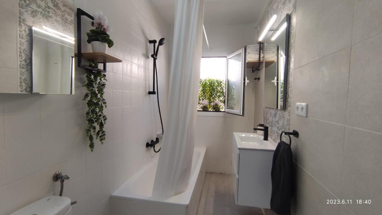 Apartamento Rosalia Playa San Cristobal Wifi Netflix Almuñécar Exterior foto